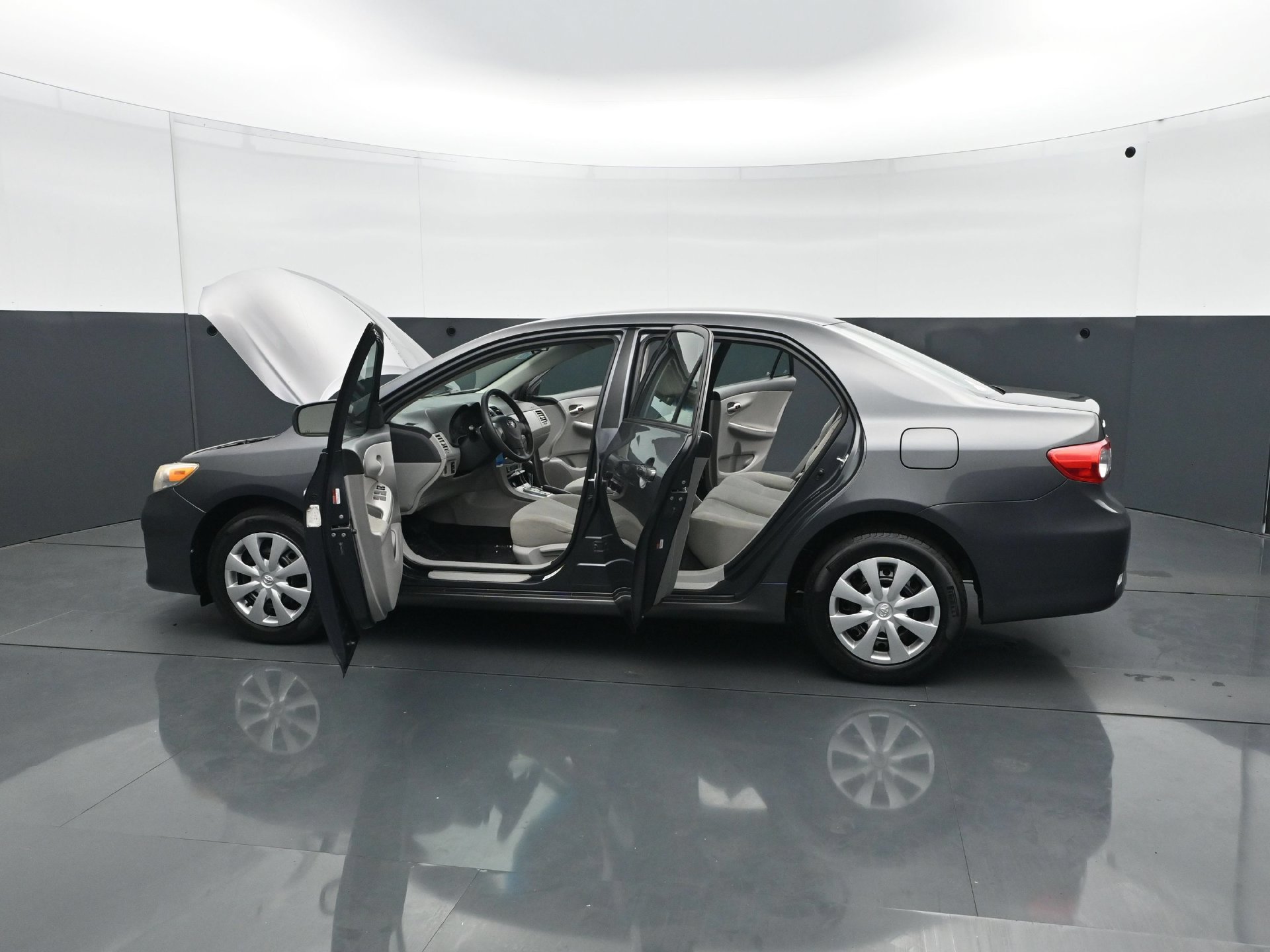 Used 2011 Toyota Corolla LE FWD image 24