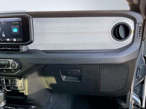 Used 2024 Jeep Wrangler Unlimited image 18