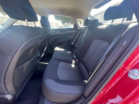 Used 2025 Kia K5 LXS image 27