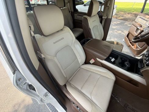 Used 2019 RAM 1500 Laramie AWD/4WD image 20