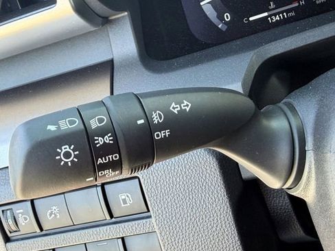 Used 2025 Toyota 4Runner TRD Off-Road image 28