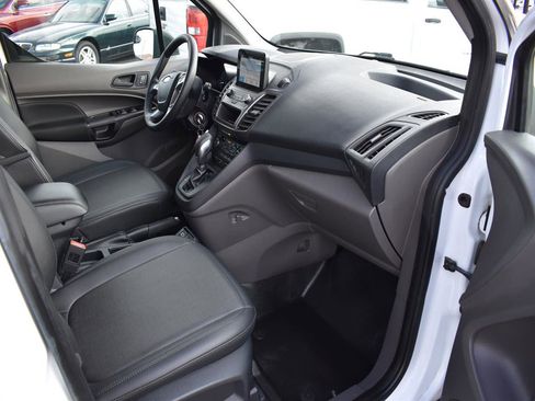 Used 2020 Ford Transit Connect XL image 5