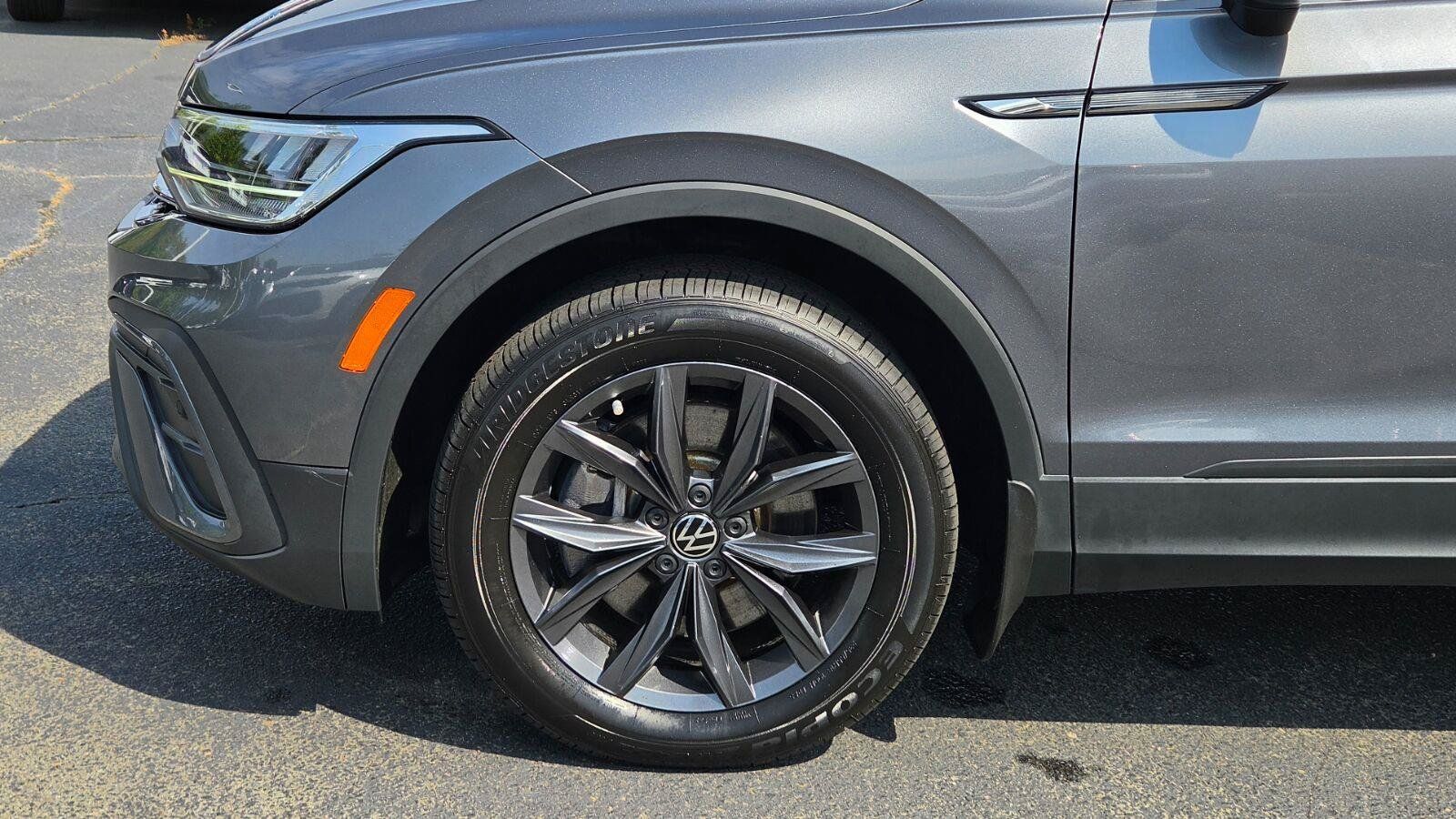 Certified 2023 Volkswagen Tiguan SE AWD/4WD image 13