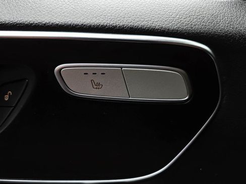 Used 2022 Mercedes-Benz Metris image 28