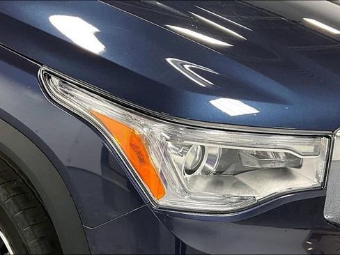 Used 2018 GMC Acadia SLT FWD image 30