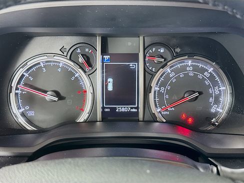 Certified 2024 Toyota 4Runner TRD Off-Road Premium w/ Off Road Premium Plus Package AWD/4WD image 14