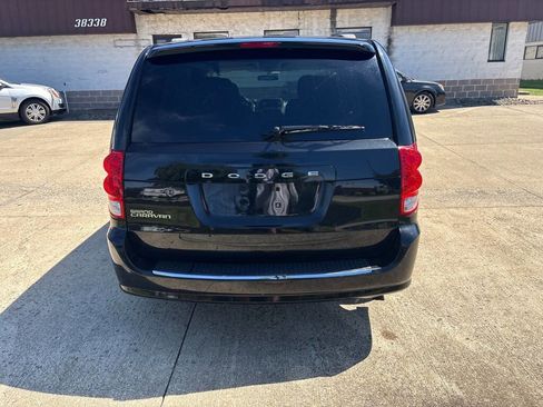 Used 2013 Dodge Grand Caravan SXT FWD image 6
