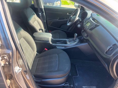 Used 2013 Kia Sportage LX w/ Convenience Pkg FWD image 10