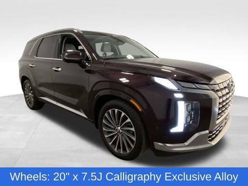 Used 2025 Hyundai Palisade Calligraphy image 6