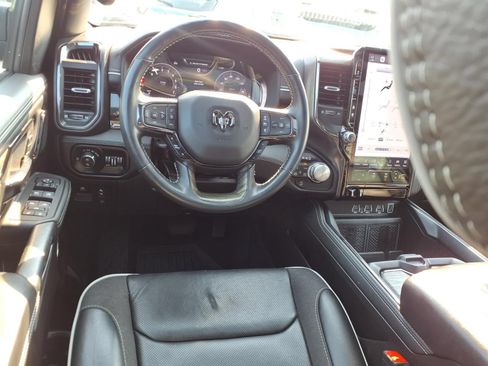 Used 2025 RAM 1500 Limited AWD/4WD image 6