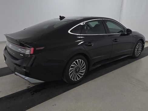 Used 2024 Hyundai Sonata Limited FWD image 3