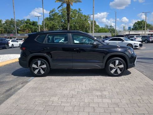 Certified 2025 Volkswagen Taos S AWD/4WD image 3