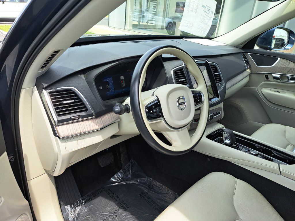 Used 2023 Volvo XC90 B6 Core w/ Climate Package AWD/4WD image 8