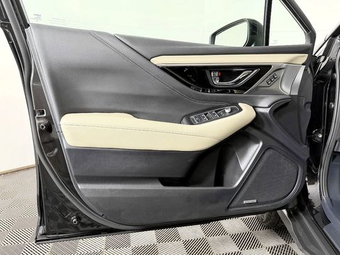 Used 2022 Subaru Outback Limited AWD/4WD image 30