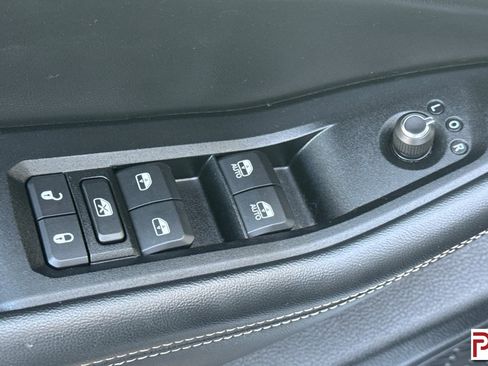 Used 2023 Jeep Grand Cherokee L Laredo w/ Trailer Tow Group (B) image 12