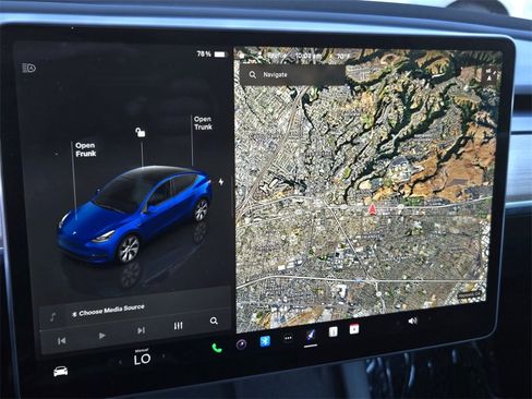 Used 2023 Tesla Model Y Long Range image 17