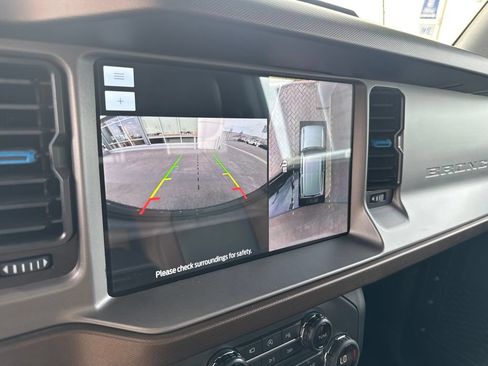 Used 2023 Ford Bronco Outer Banks AWD/4WD image 19