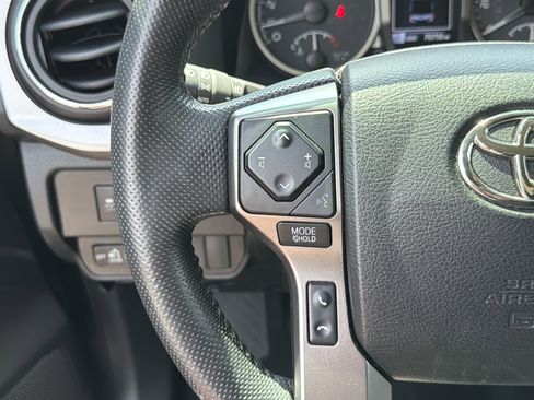 Used 2022 Toyota Tacoma SR5 w/ Technology Package RWD image 26