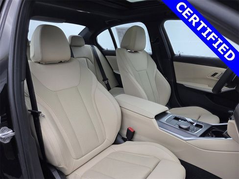 Certified 2025 BMW 330i Sedan w/ Convenience Package image 13