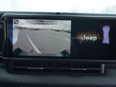 New 2026 Jeep Gladiator Rubicon AWD/4WD image 25