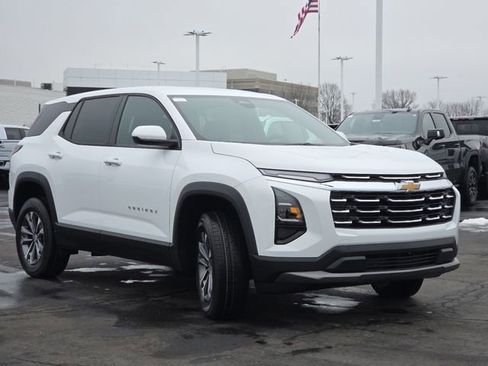 New 2026 Chevrolet Equinox LT FWD image 17