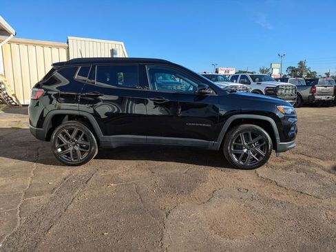 New 2026 Jeep Compass Limited image 3