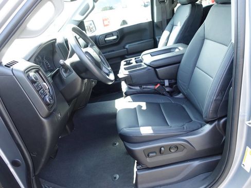 Used 2023 Chevrolet Silverado 1500 Custom AWD/4WD image 18