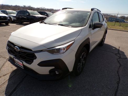 Used 2025 Subaru Crosstrek 2.0i Premium image 1