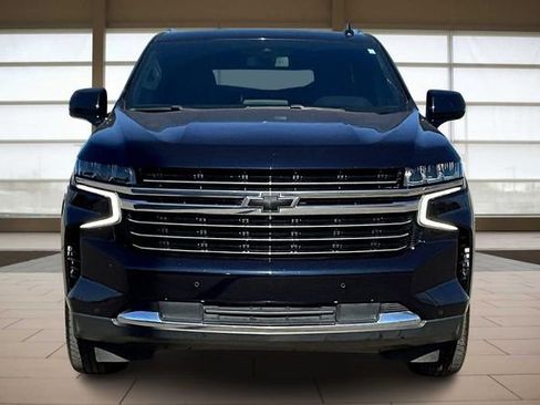 Used 2022 Chevrolet Tahoe LT w/ LT Signature Plus Package image 3