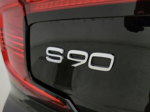 Used 2023 Volvo S90 B6 Plus AWD/4WD image 49