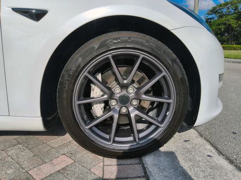 Used 2022 Tesla Model 3 RWD image 43
