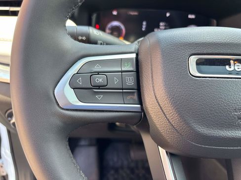 Used 2023 Jeep Compass Limited w/ Elite Group AWD/4WD image 16
