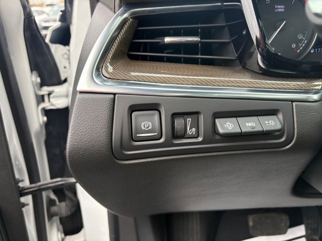 Used 2022 Cadillac XT5 Premium Luxury w/ Platinum Package AWD/4WD image 11