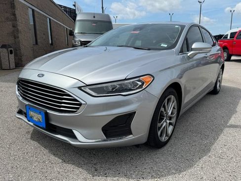 Used 2020 Ford Fusion SEL FWD image 8