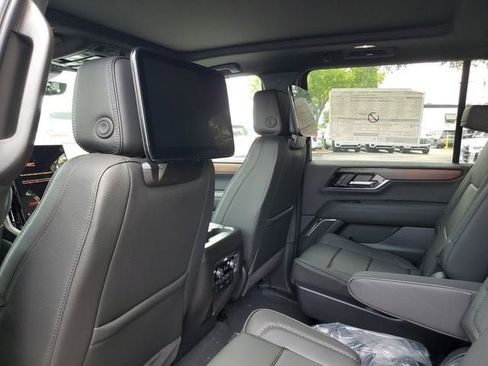 New 2026 GMC Yukon XL Denali AWD/4WD image 10