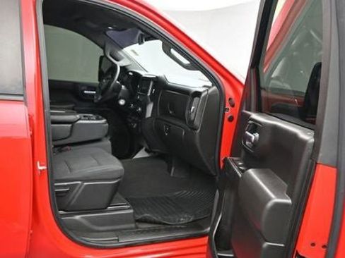 Used 2022 Chevrolet Silverado 2500 Custom w/ Custom Value Package AWD/4WD image 13