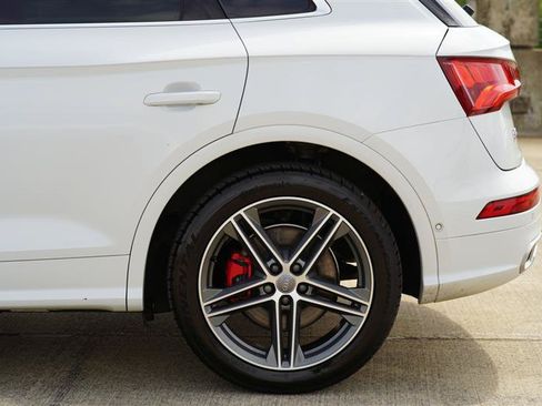 Used 2019 Audi SQ5 Prestige AWD/4WD image 24