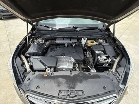 Used 2019 Buick Envision Essence FWD image 25