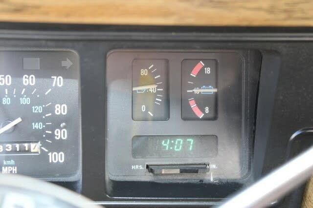 Used 1990 Jeep Grand Wagoneer AWD/4WD image 61