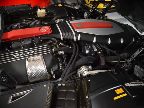 Used 2006 Mercedes-Benz SLR image 25