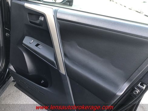 Used 2013 Toyota RAV4 XLE FWD image 13