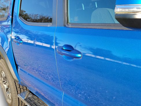 Used 2017 Toyota Tacoma TRD Off-Road w/ Premium & Technology Package image 10