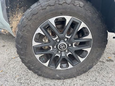 Used 2024 Toyota Tundra Limited image 14