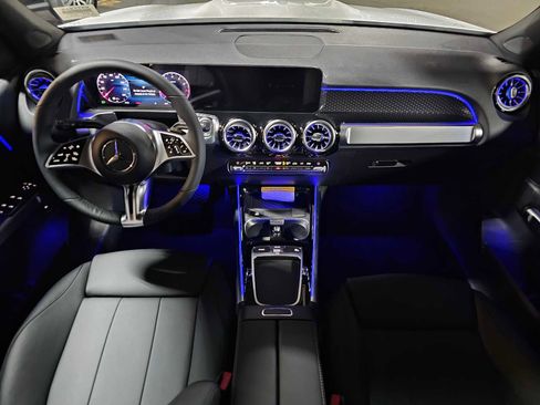 New 2026 Mercedes-Benz GLB 250 4MATIC image 22
