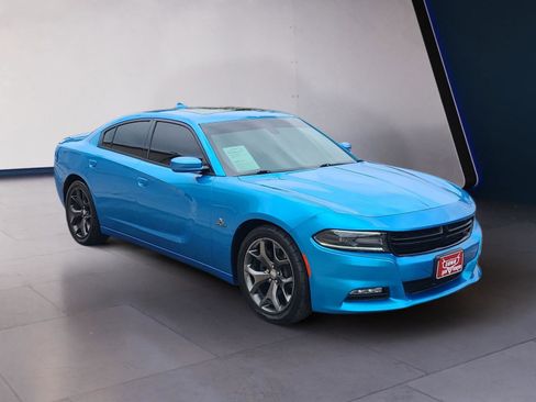 Used 2016 Dodge Charger R/T w/ Plus Group RWD image 7