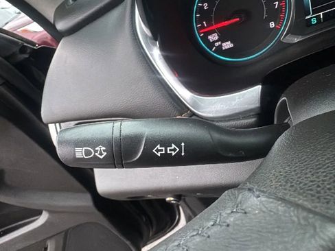 Used 2018 Chevrolet Traverse LT image 13