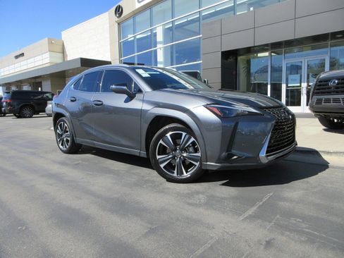 Used 2024 Lexus UX 250h AWD w/ Premium Package image 13
