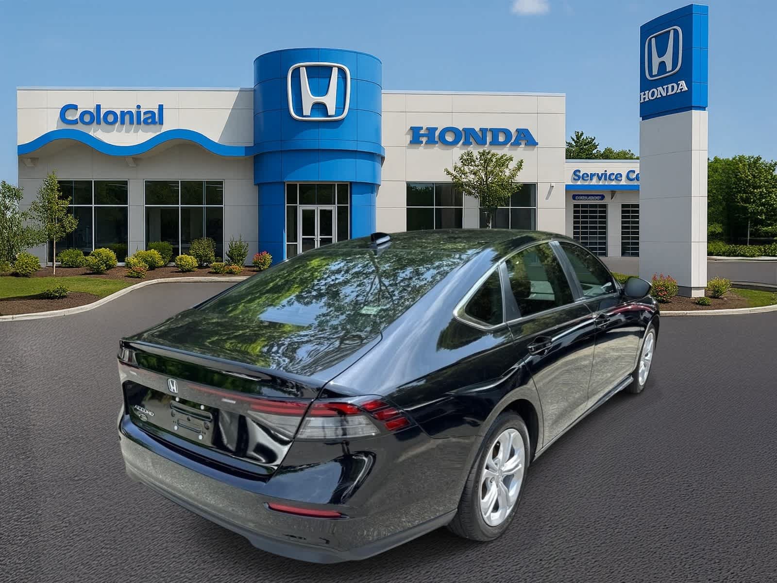Used 2025 Honda Accord LX image 6