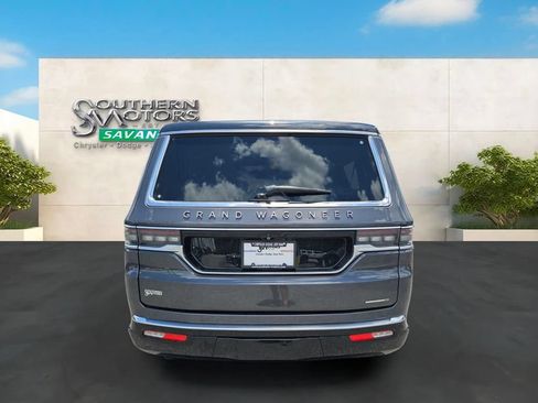Used 2024 Jeep Grand Wagoneer L Series III w/ Rear Seat Video Group 1 AWD/4WD image 4