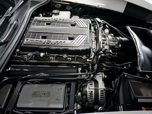 Used 2019 Chevrolet Corvette Z06 image 12
